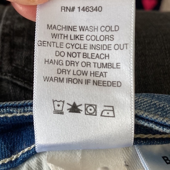 AMO Babe Jeans in Something Blue, Size 26 - Picture 12 of 13